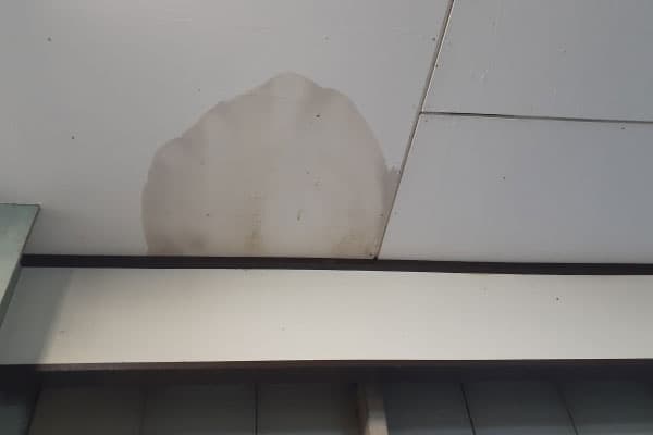 雨漏り修理｜武蔵村山屋根工事店の施工メニュー